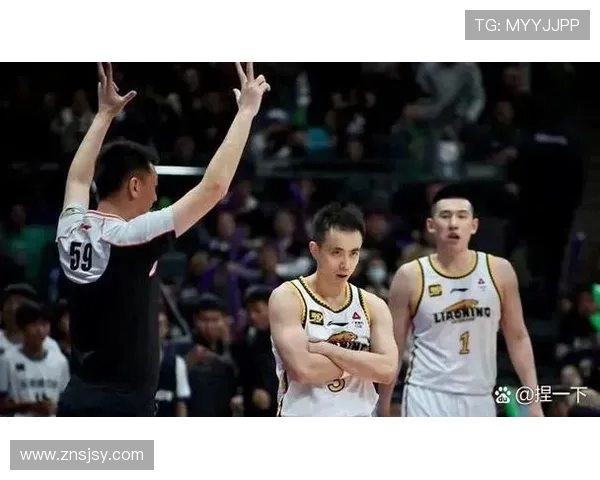 CBA精彩对决广东队迎战北京首钢全场视频回放与精彩瞬间解析