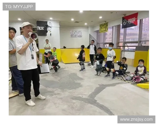 重庆滑板队的灵活性揭秘：滑板文化与城市活力的完美结合